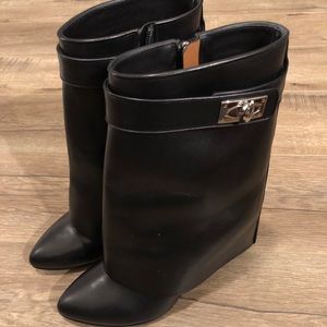 GIVENCHY Shark Lock boots
